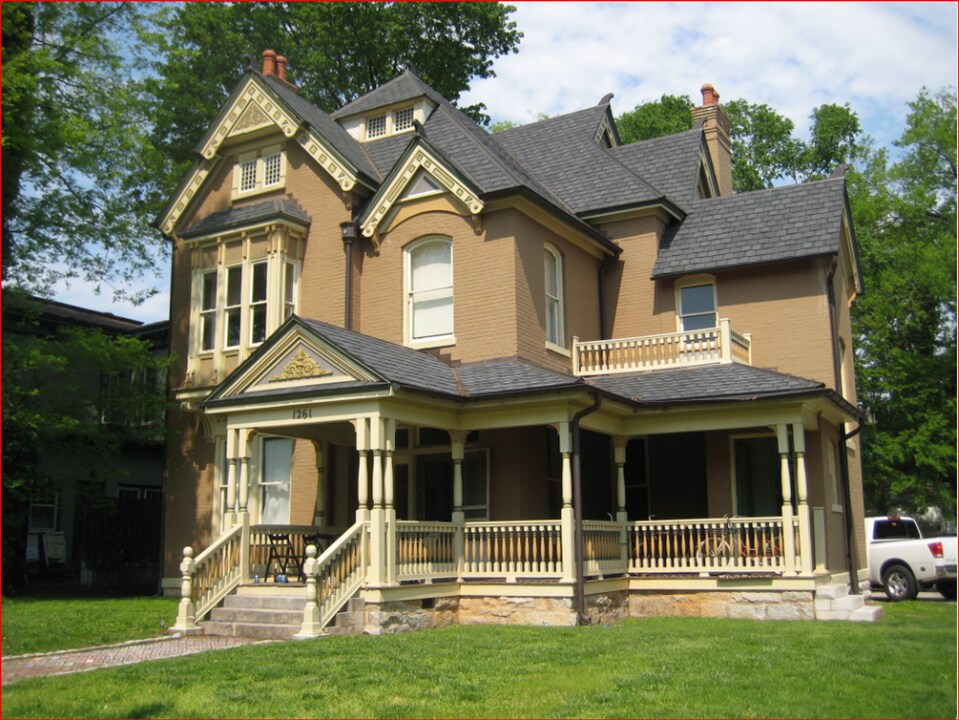 1261 State St in Bowling Green, KY - Building Photo
