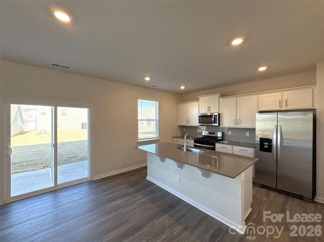 7640 Bainbridge Rd in Sherrills Ford, NC - Building Photo - Building Photo