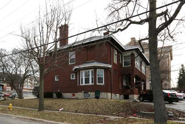 319 Probasco St in Cincinnati, OH - Foto de edificio - Building Photo