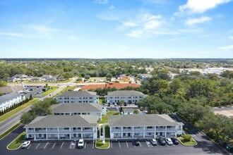 Mariner Apartments of Spring Hill in Spring Hill, FL - Foto de edificio - Building Photo