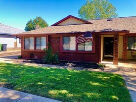 1104 Bellmont Ct in Bedford, TX - Building Photo