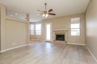 6482 W Matilda Ln in Glendale, AZ - Building Photo - Building Photo