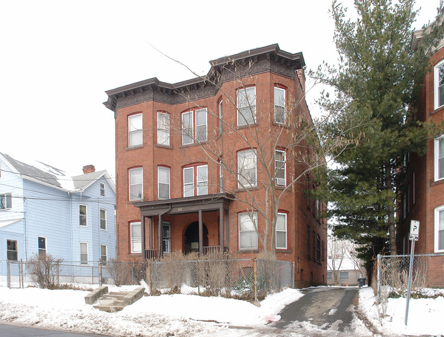 168 Bond St in Hartford, CT - Foto de edificio - Building Photo