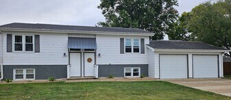 1906 Refset Dr in Janesville, WI - Building Photo