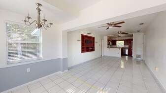 26945 Shannahan Rd in Summerland Key, FL - Building Photo