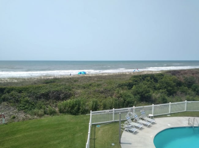 2221 W Fort Macon Rd