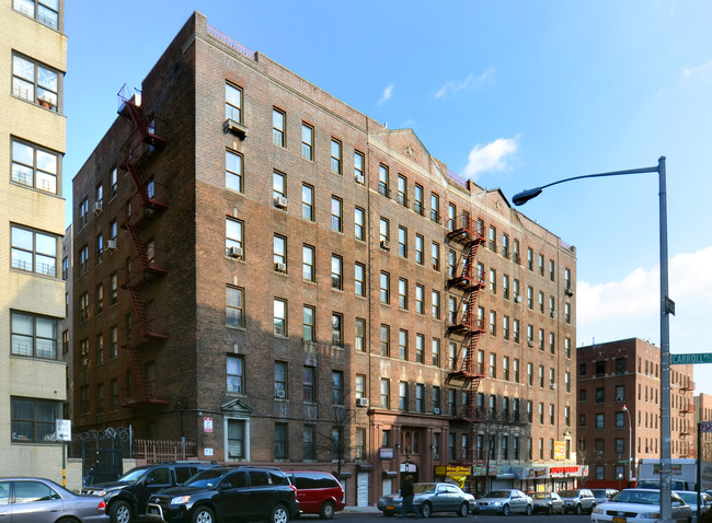 185 McClellan St in Bronx, NY - Building Photo - Building Photo