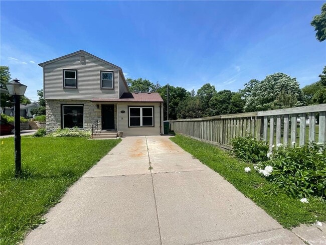 property at 2910 Vernon Ave S