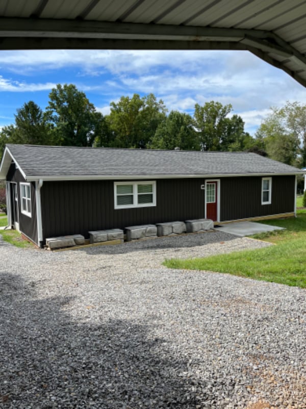 8 Pinedale Rd in Candler, NC - Building Photo - Building Photo