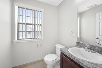 14154 Lakeside Blvd N in Shelby Township, MI - Building Photo - Building Photo