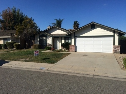 property at 4509 Fallbrook Pl