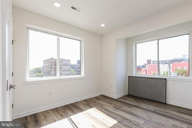 1431 Brown St in Philadelphia, PA - Building Photo - Building Photo