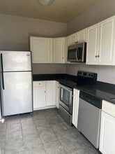 1209 E Fortification St, Unit 2 in Jackson, MS - Building Photo - Building Photo
