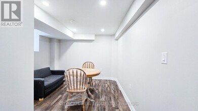 121 Ashdale Rd in Brampton, ON - Building Photo - Building Photo