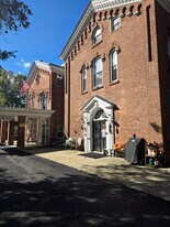 111 N Broadway in Irvington, NY - Building Photo
