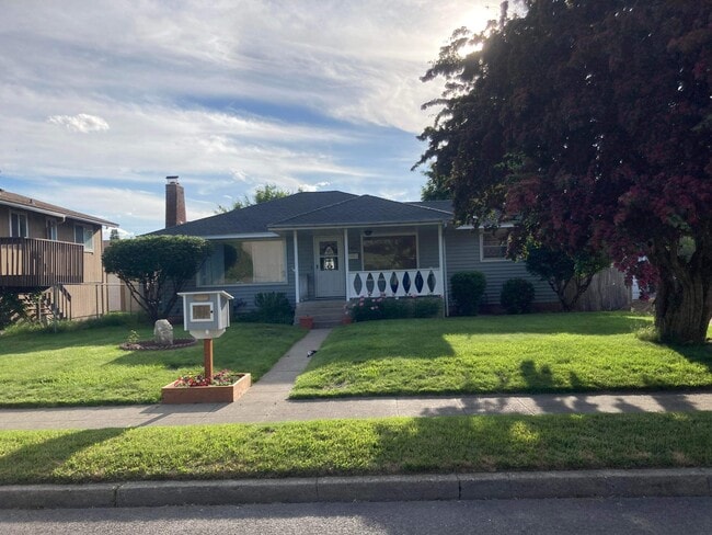 2420 S Myrtle St in Spokane, WA - Building Photo - Building Photo