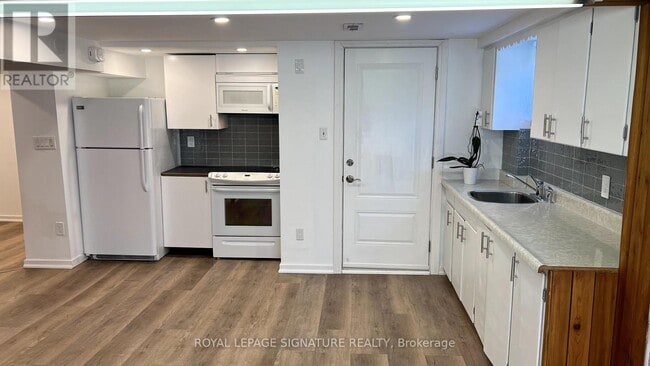 property at 4 Walbon Rd