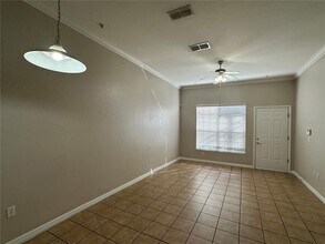 141 Reserve Cir in Oviedo, FL - Building Photo - Building Photo