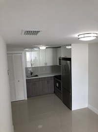 12840 NE 6th Ave in North Miami, FL - Foto de edificio - Interior Photo