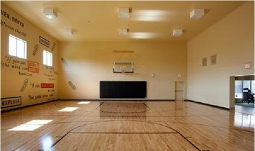 PepperTree Apartments in Wildwood, FL - Building Photo - Interior Photo