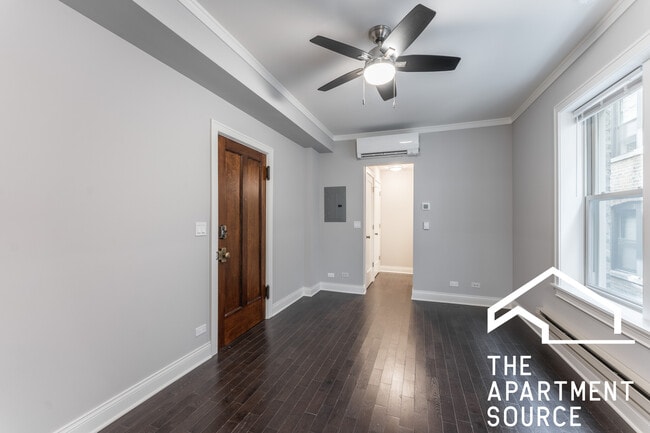 property at 630 W Wrightwood Ave