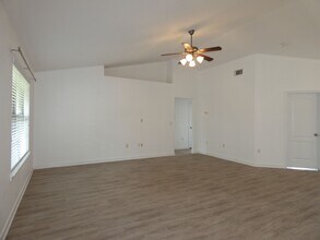 1712 Bay Pine Cir in Gulf Breeze, FL - Building Photo - Building Photo