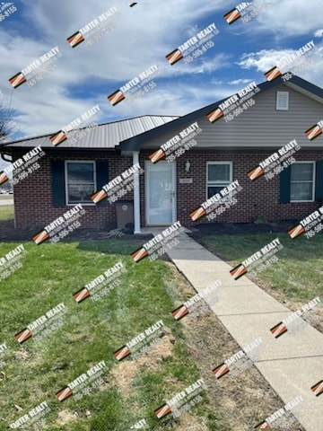 property at 212 Sunset Dr