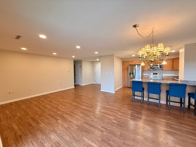 1006 Paradise Rd, Unit 3R in Swampscott, MA - Building Photo - Building Photo