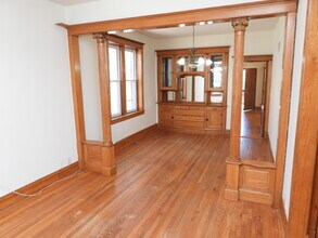 5119 W Pensacola Ave in Chicago, IL - Building Photo - Building Photo