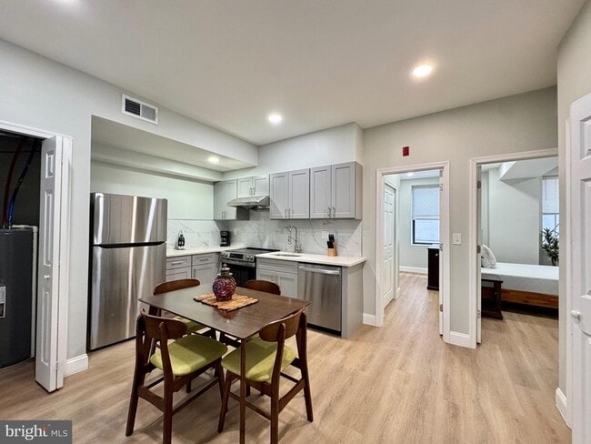 property at 1024 Race St
