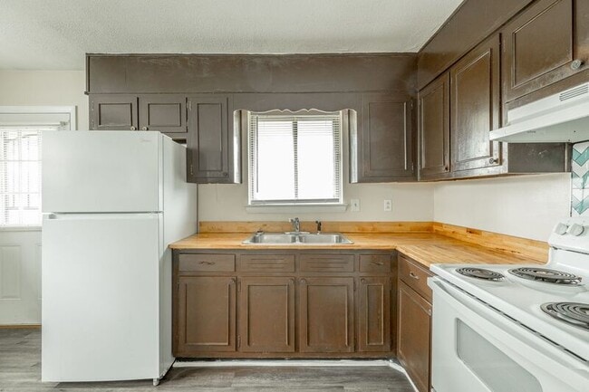 property at 3976 Arbor Pl Ln