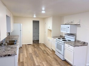239 Timberlane Dr in Branson, MO - Building Photo - Building Photo