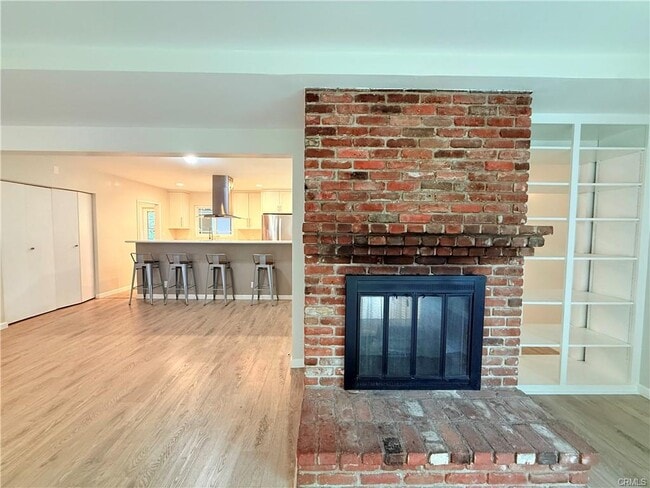 property at 4916 Briggs Ave