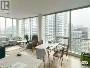 600 Fleet St in Toronto, ON - Building Photo - Building Photo