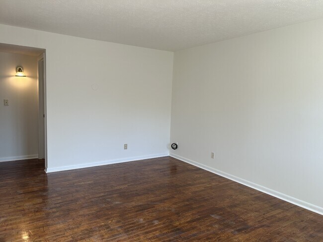 306 Fremont St in Baldwin City, KS - Building Photo - Building Photo