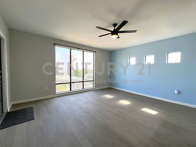 5609 SMU Boulevard in Dallas, TX - Building Photo - Building Photo