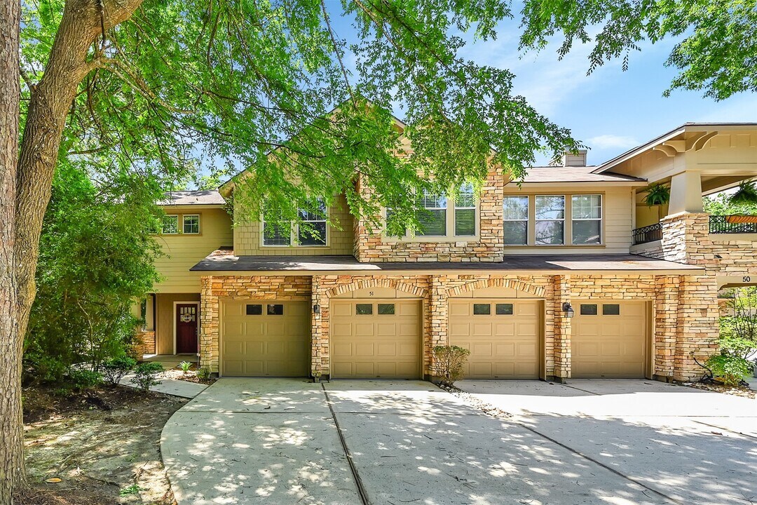 51 Stone Creek Pl in The Woodlands, TX - Building Photo