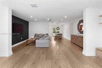 1417 Jackson St in Hollywood, FL - Building Photo - Building Photo