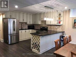 109 Hua Du Ave in Markham, ON - Building Photo - Building Photo