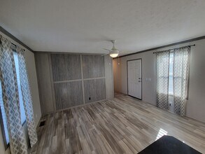 9080 Windward Dr in Algonac, MI - Building Photo - Building Photo