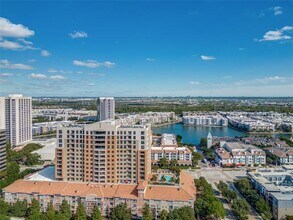 330 Las Colinas Blvd E in Irving, TX - Building Photo - Building Photo