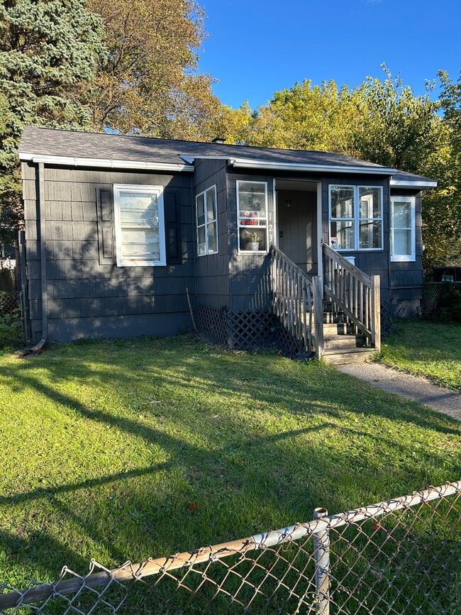 property at 123 Benedict Ave