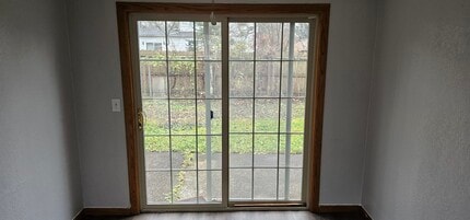 1109 State St, Unit #1 in Grafton, OH - Foto de edificio - Building Photo