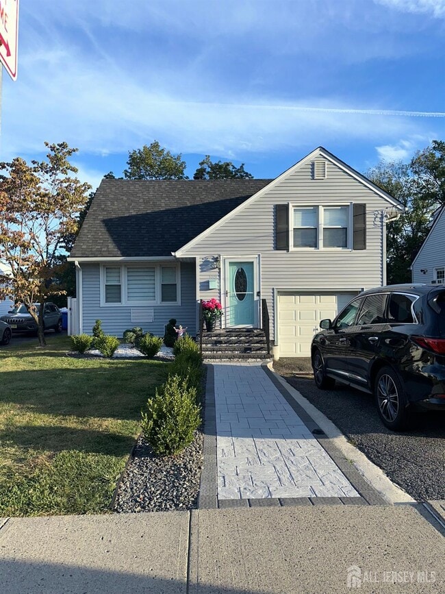property at 1019 Main St