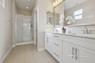 9212 Joshua Way in Downey, CA - Foto de edificio - Building Photo