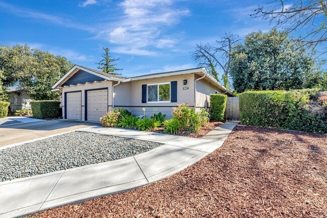 property at 652-654 Vasona Ave