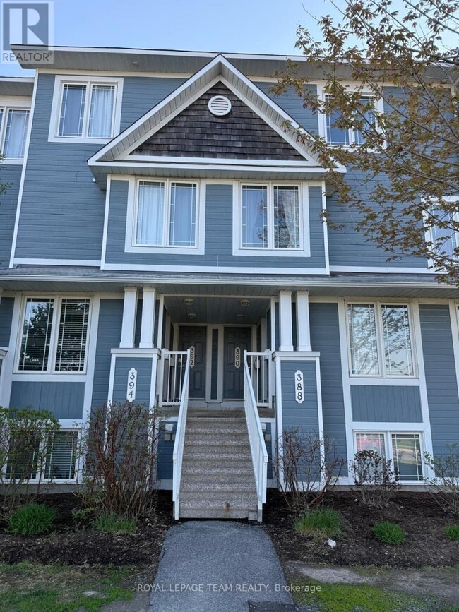 property at 390 Crownridge Dr