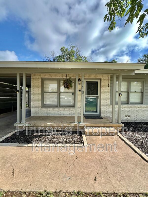 property at 118 Hobbs St
