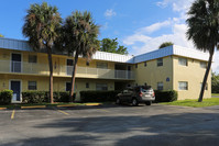 10X Harbour Breeze in Stuart, FL - Foto de edificio - Building Photo