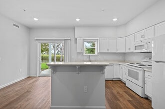 The Oasis in Lancaster, PA - Building Photo - Interior Photo